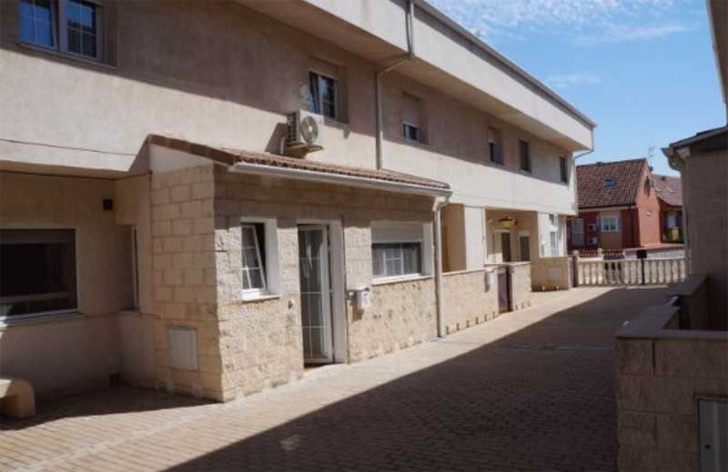 马德里郊区别墅-canaleschino.com