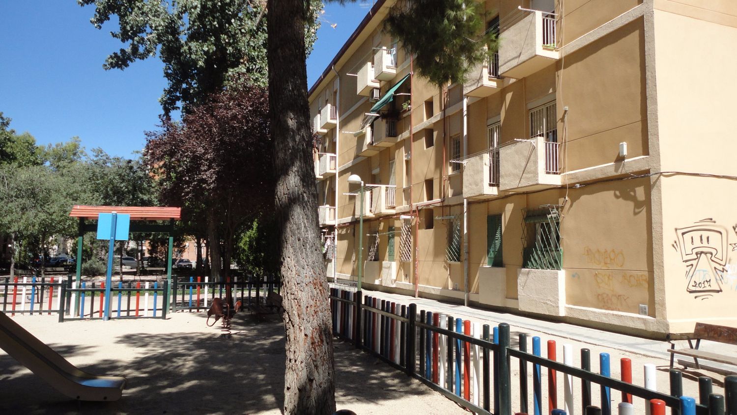 28019 3房一厅-马德里市区-www.canaleschino.com