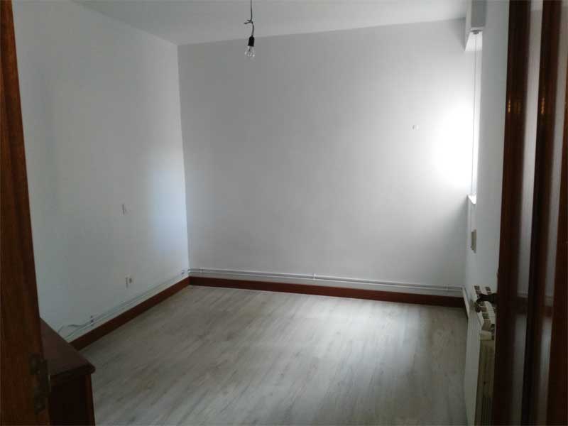 马德里房子-出租-3房一厅-www.canaleschino.com 1 (1)